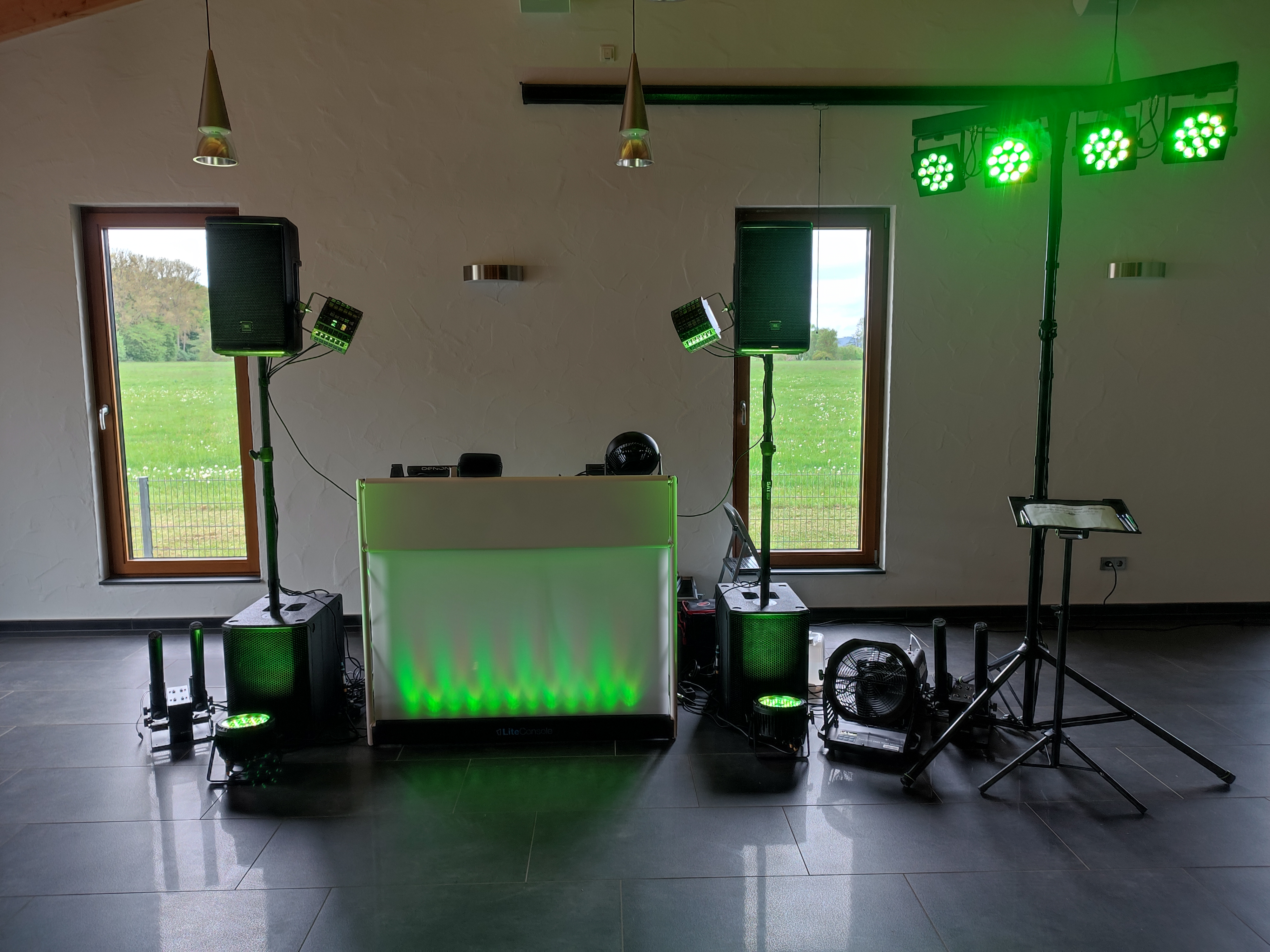 DJ Setup im Weingut und Winzerhofcafe Görgen Platten